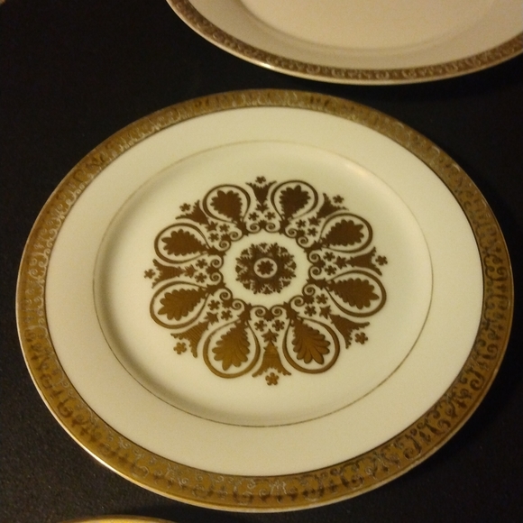 Royal Gold Buffet 3 piece Dish Set - Picture 2 of 8